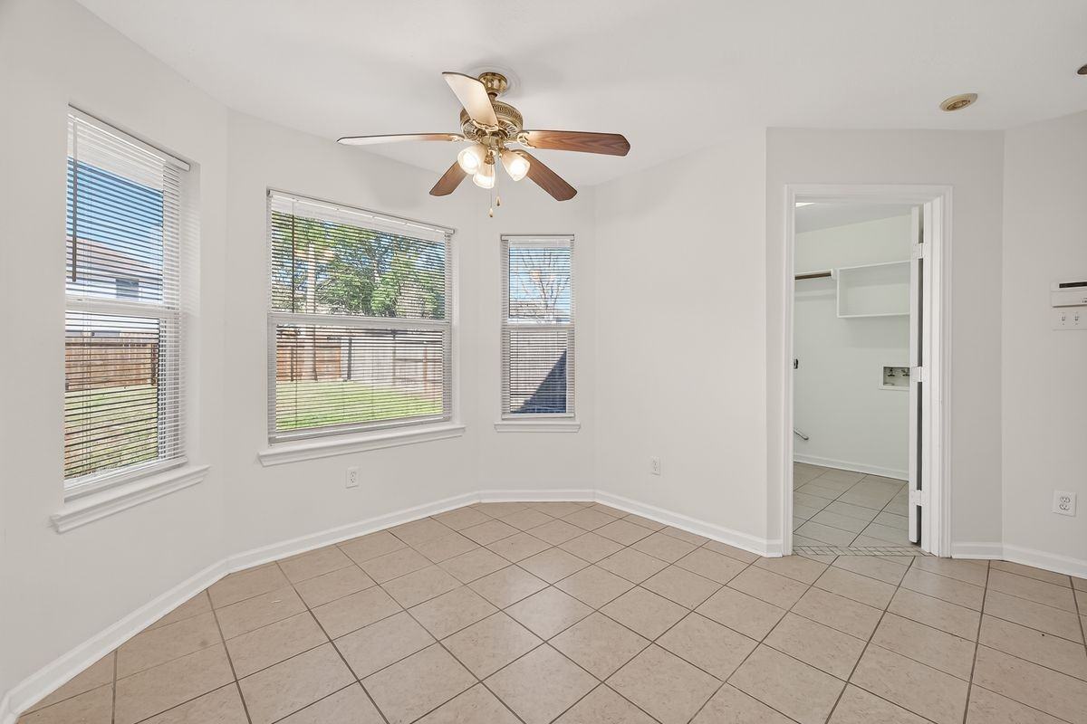 2883 Lost Cove Ct - Photo 5 of 13