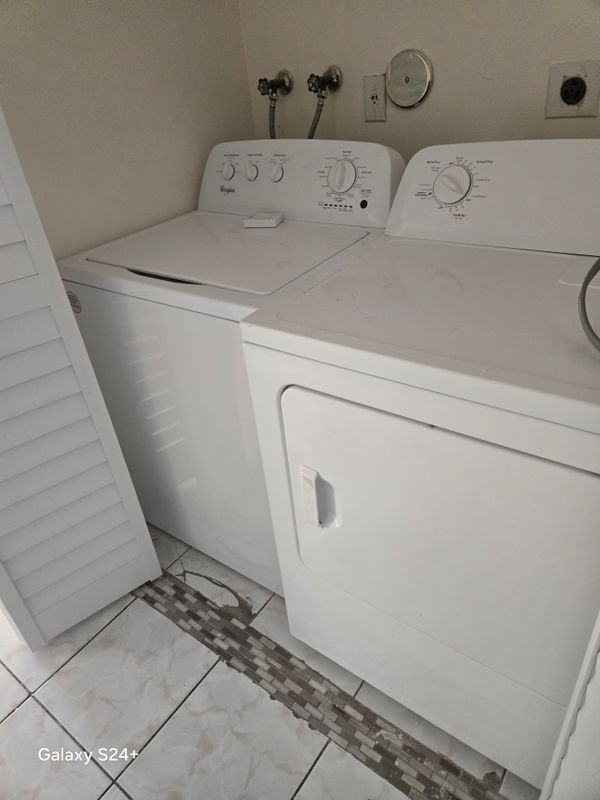 3600 Nw 116th Ter - Photo 2 of 4