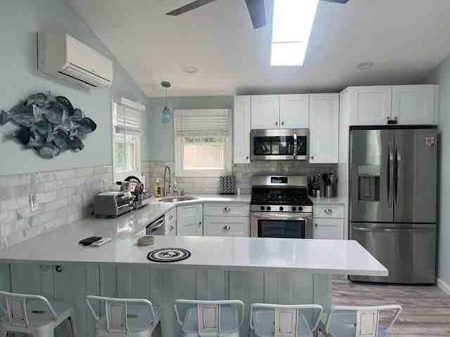 36 Burnham St - Photo 2 of 14