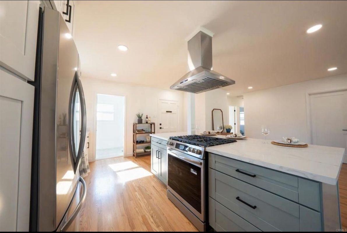 6391 Estrella Ave - Photo 4 of 21