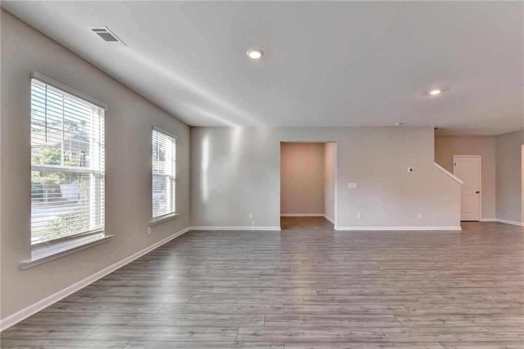 4806 Waxwing St - Photo 7 of 40