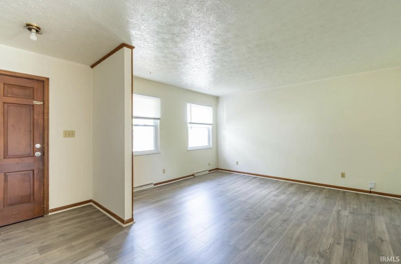 601 N Smith Rd - Photo 3 of 18