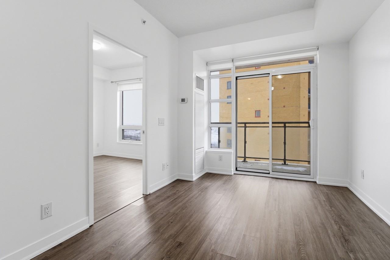 840 Queens Plate Drive #812 - Photo 5 of 15