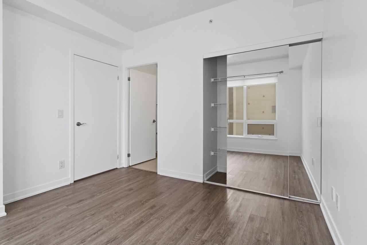 840 Queens Plate Drive #812 - Photo 7 of 15