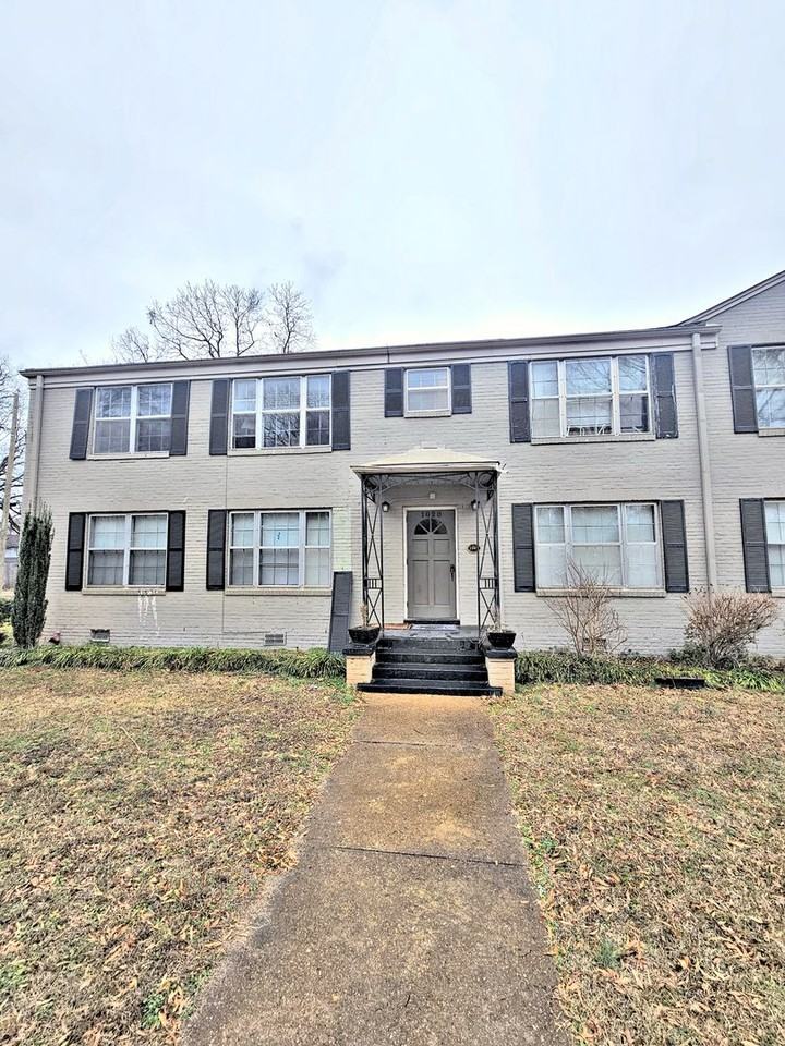 (RCH-1) Grant Street Apartments - Photo 6 of 13