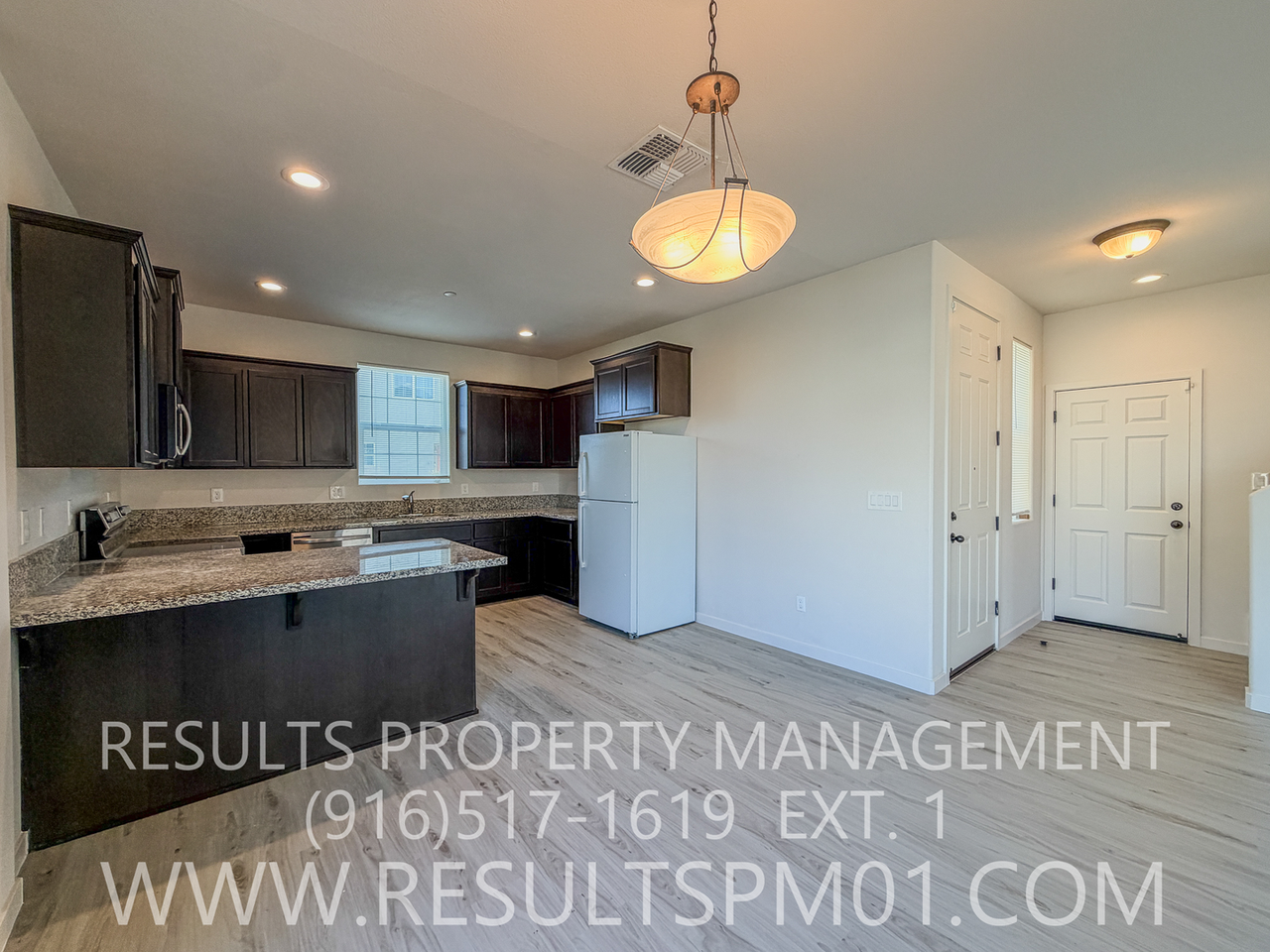6762 Mangosteen Ln - Photo 2 of 43