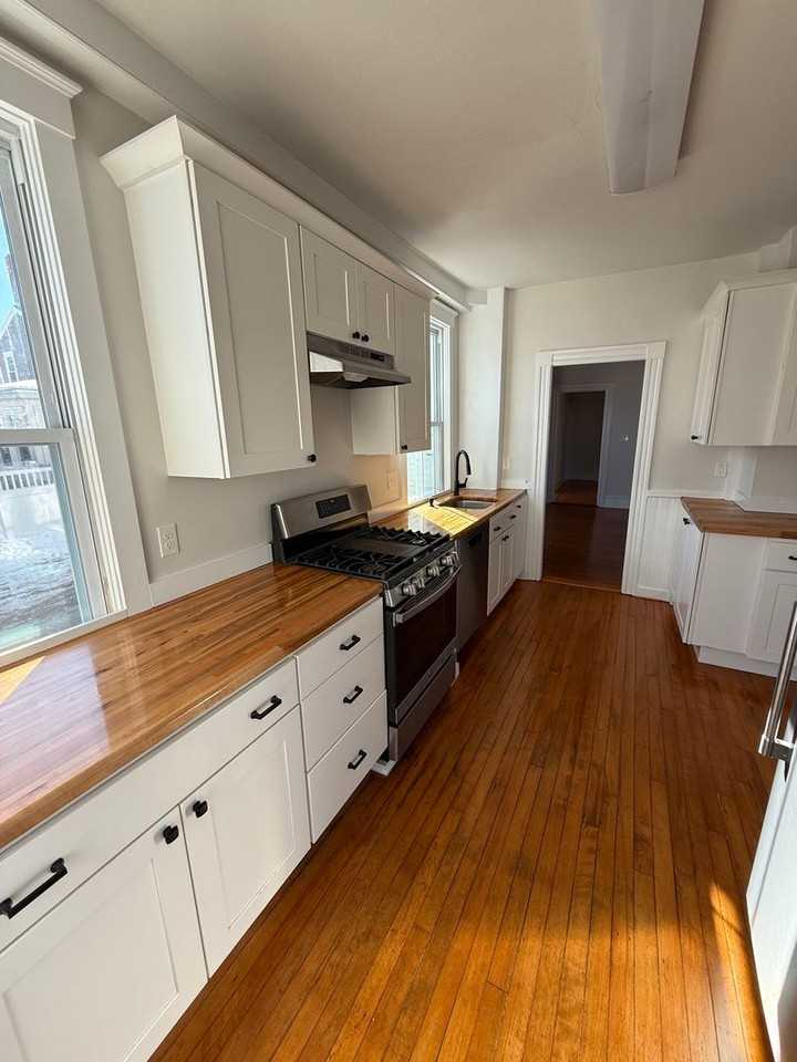 50 Washington St - Photo 2 of 34