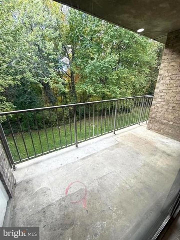 7965 Audubon Ave - Photo 5 of 19