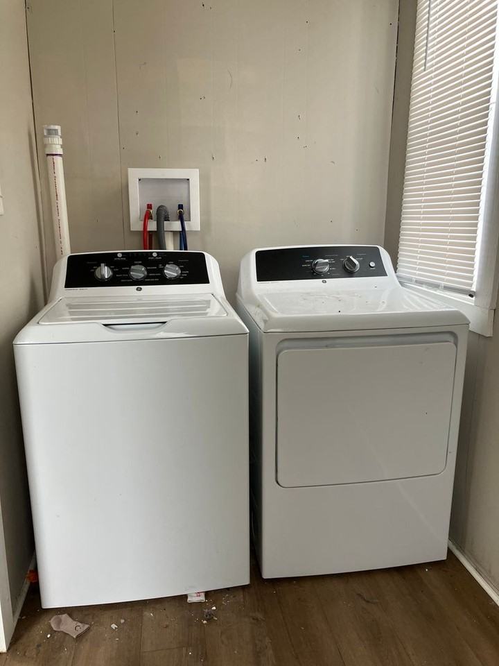 624 2nd Ave - Photo 6 of 16