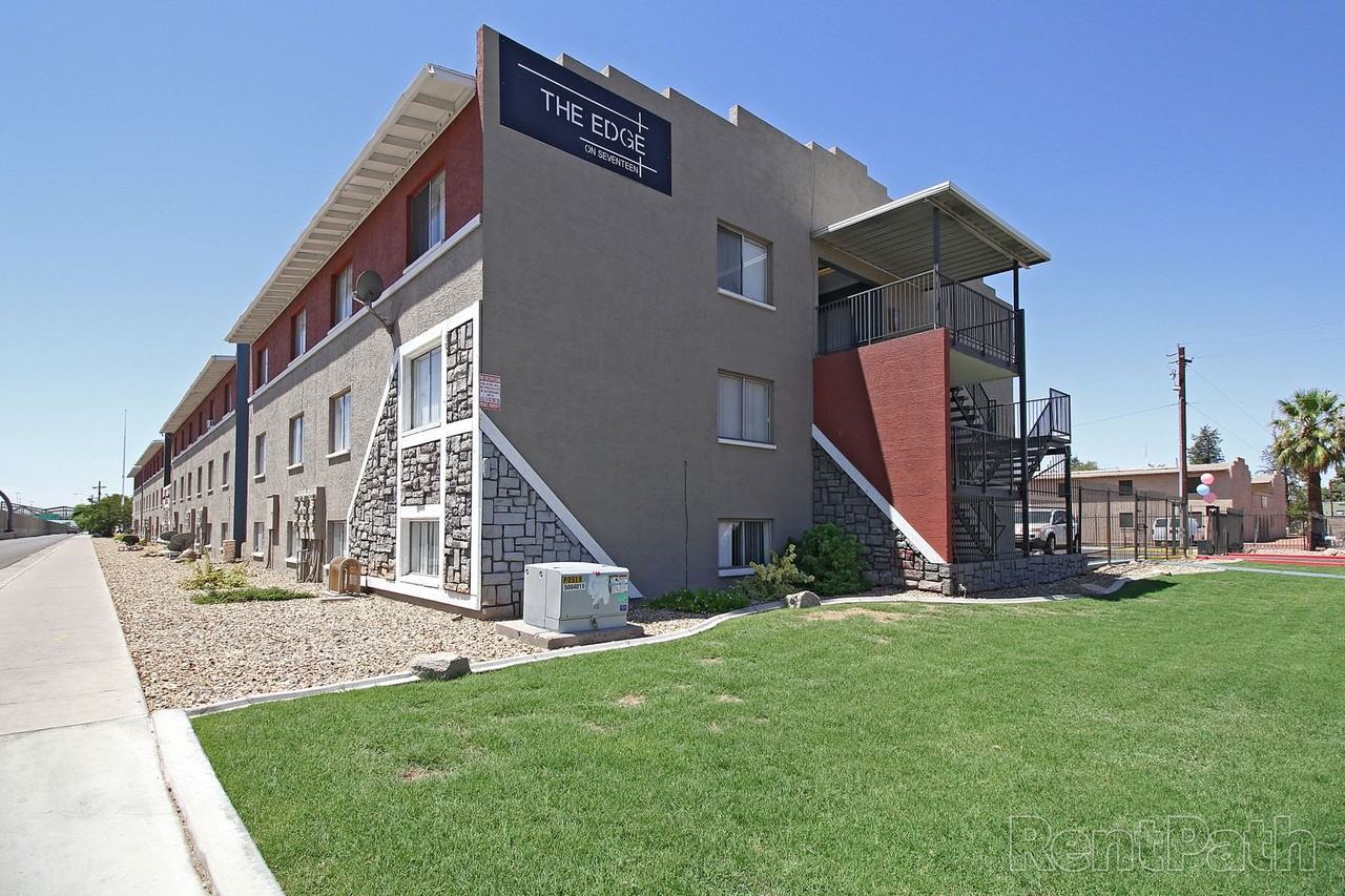 The Edge on Seventeen - Photo 6 of 21