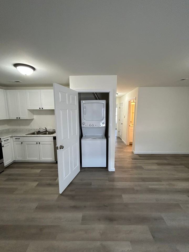 Quail Run Apartments and Townhomes - Photo 2 of 31