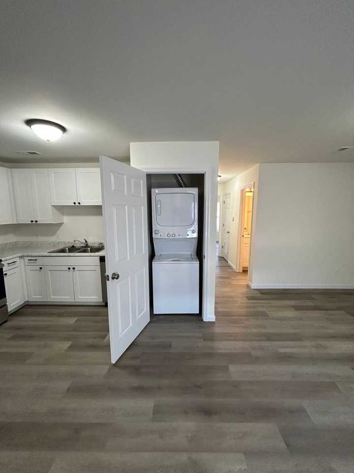 Quail Run Apartments and Townhomes - Photo 6 of 31