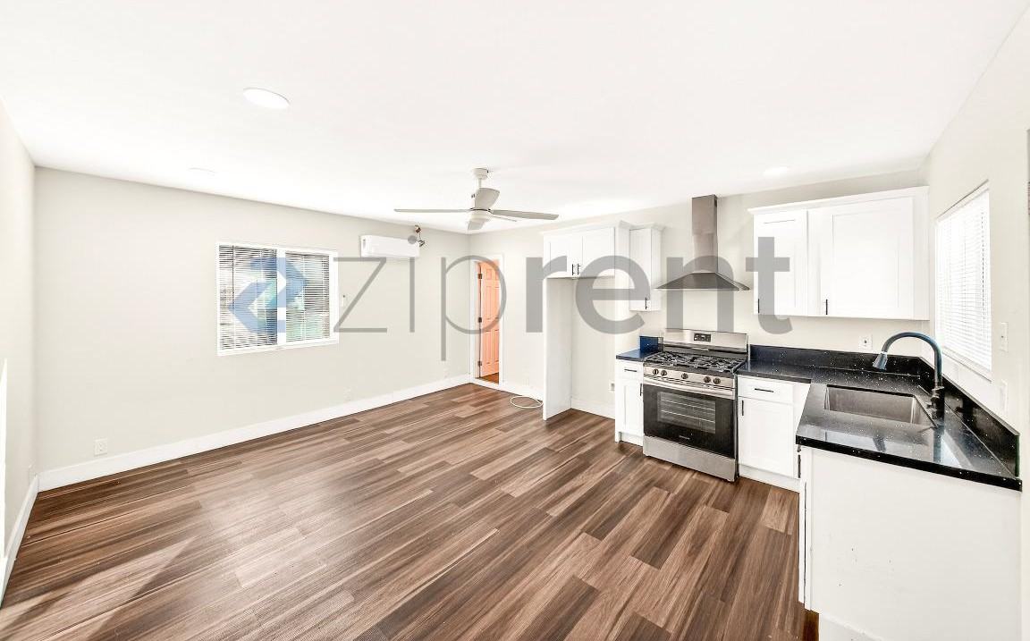 3300 Wisconsin Ave #B - Photo 5 of 12