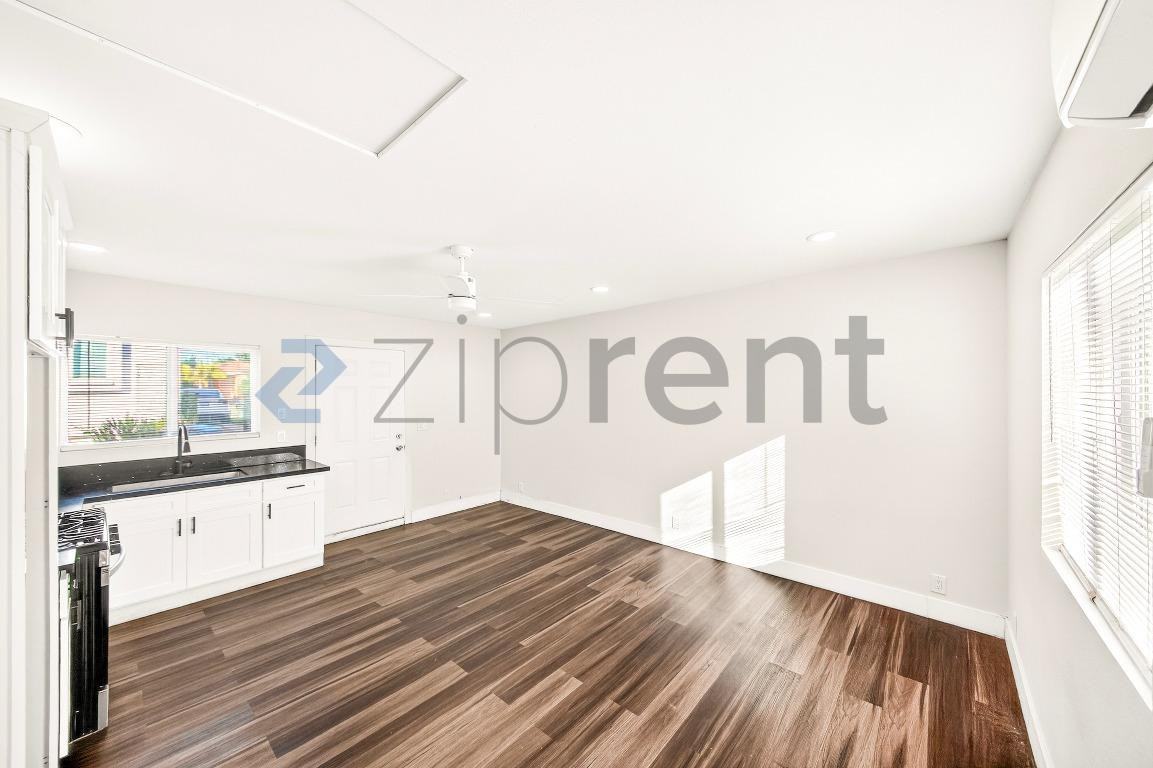 3300 Wisconsin Ave #B - Photo 7 of 12