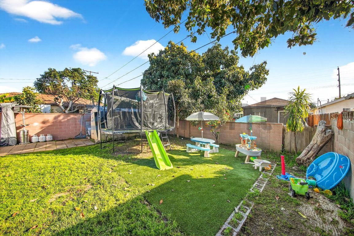 3300 Wisconsin Ave #B - Photo 7 of 12