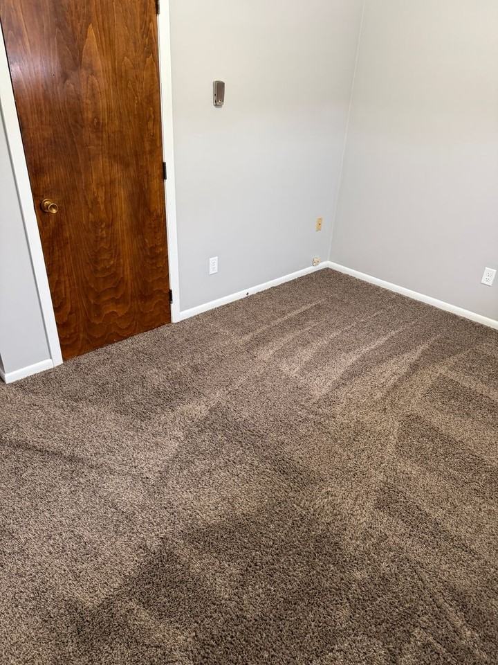 815 Colony Apts - Photo 5 of 23