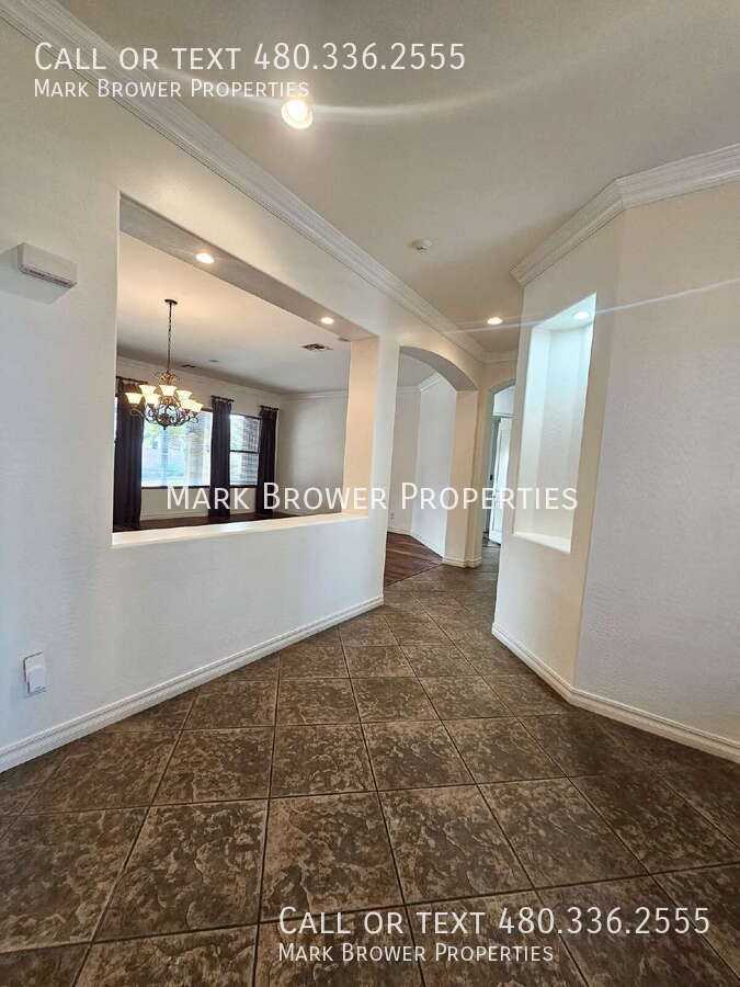 1393 E Zion Way - Photo 4 of 47