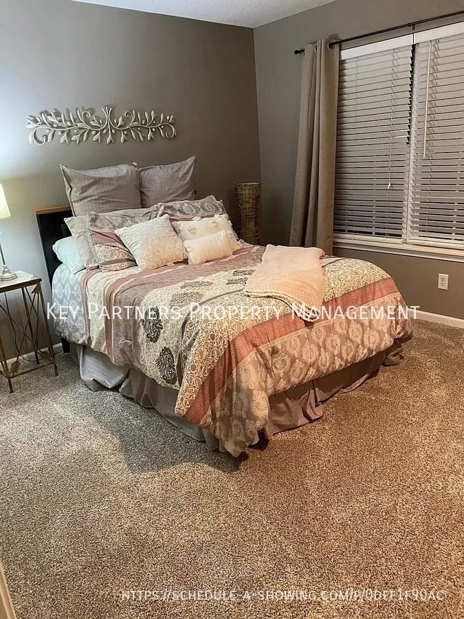 9232 Boehm Dr - Photo 7 of 13