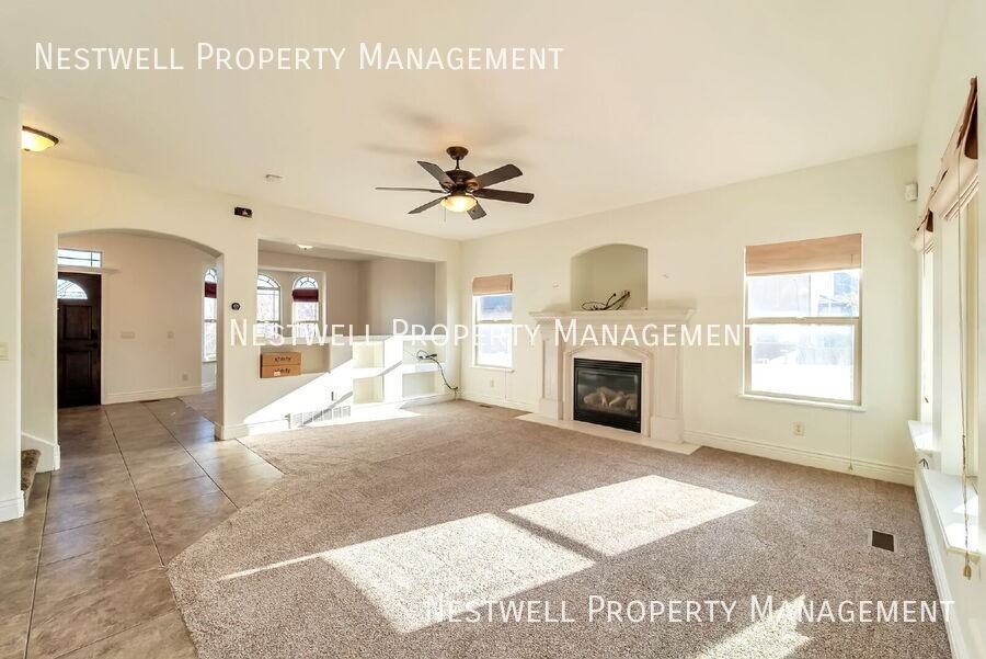 2493 S Aster Way - Photo 3 of 45