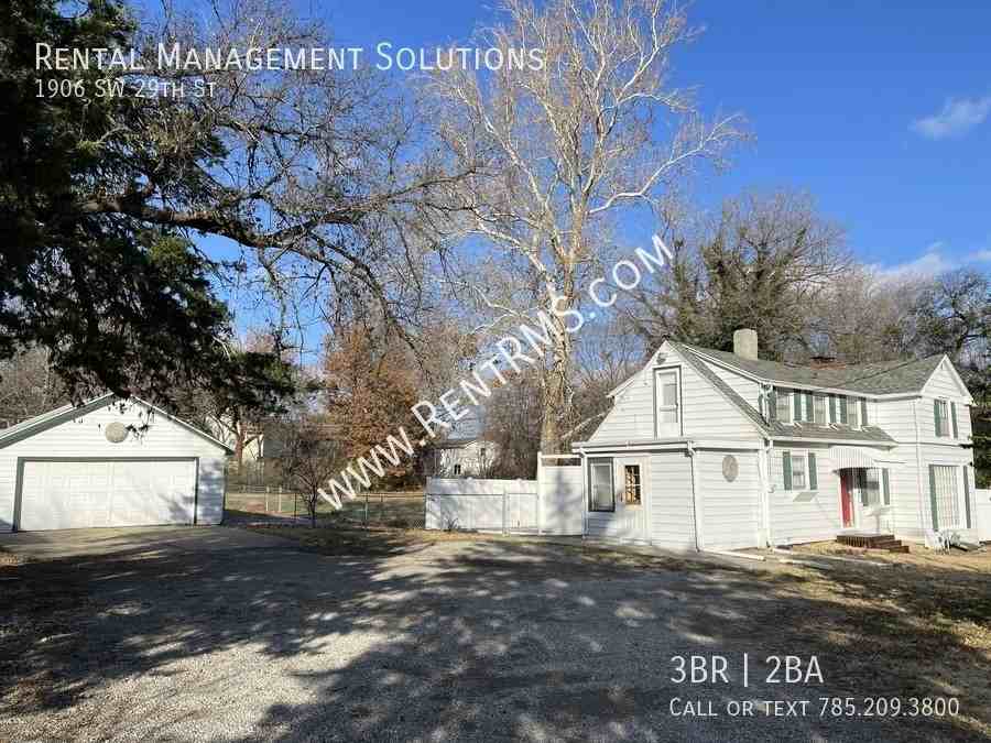 1906 Sw 29th St - Photo 2 of 27