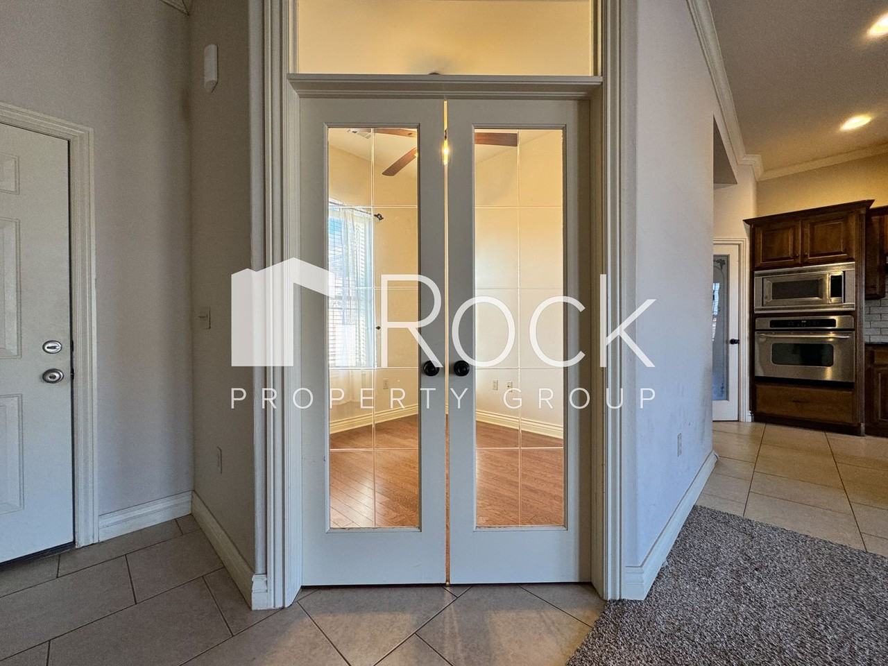 2705 Se 39th St - Photo 4 of 23