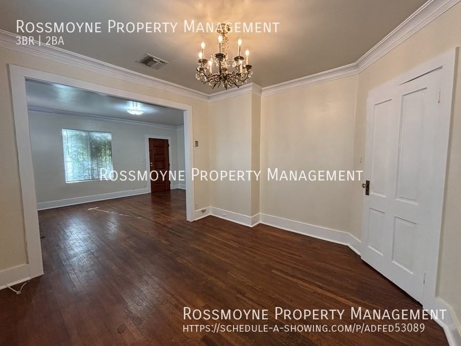 5071 Romaine St - Photo 3 of 14