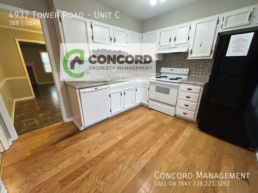 4937 Tower Rd #C - Photo 6 of 20