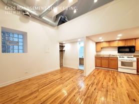 1112 W 18th St #1R - Photo 1 of 1
