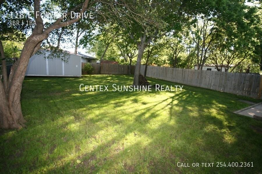 118 E Fowler Ave - Photo 6 of 36