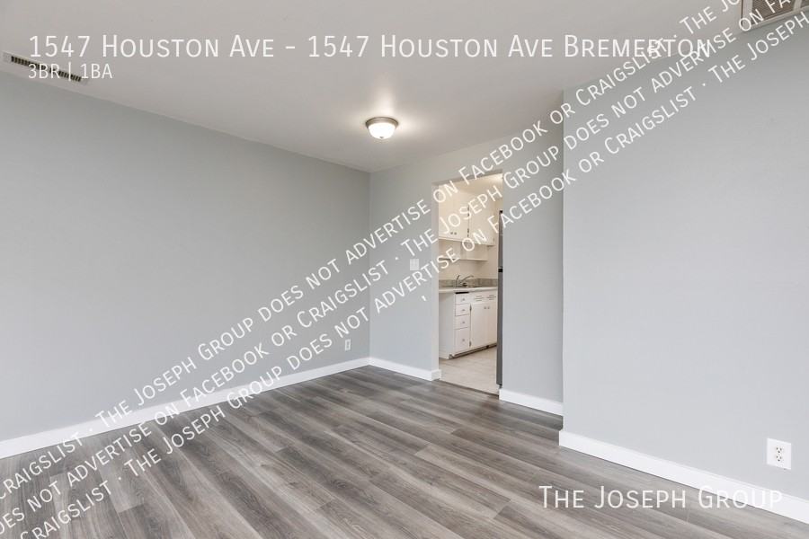 1547 Houston Ave - Photo 5 of 32