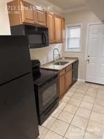 featured image of 2713 12th St Ne #C