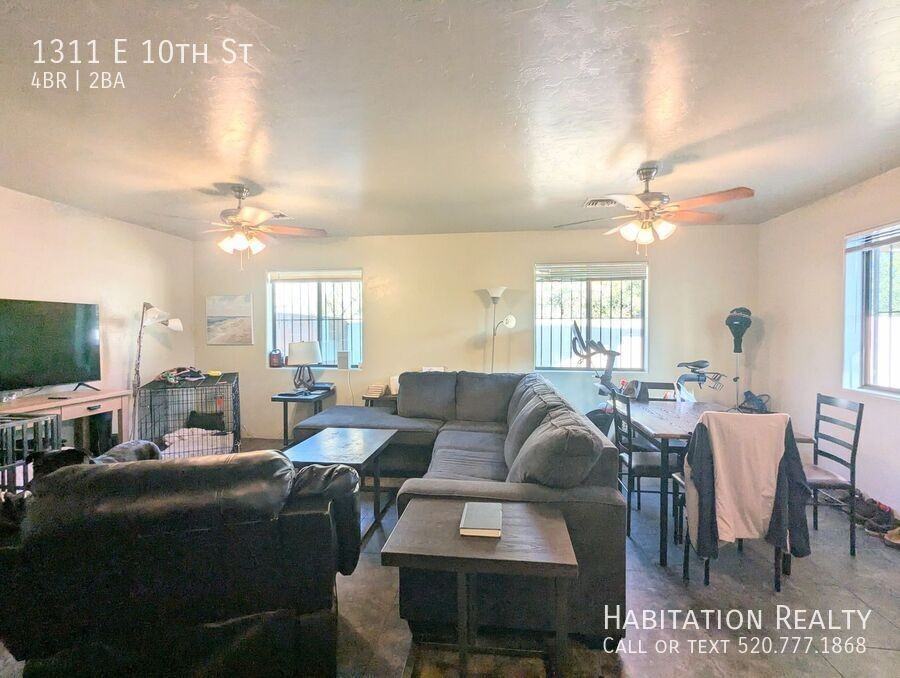 1311 E 10th St - Photo 4 of 19