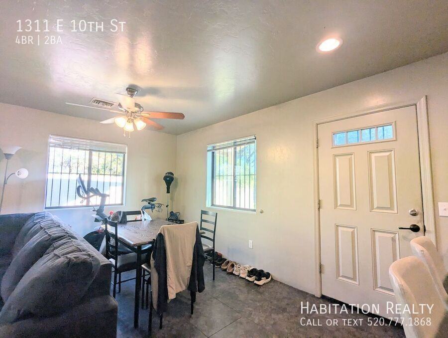 1311 E 10th St - Photo 7 of 19