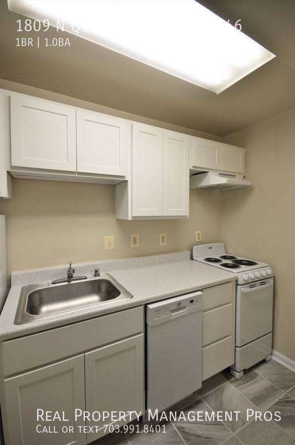 1809 N Queens Ln #2-146 - Photo 7 of 17