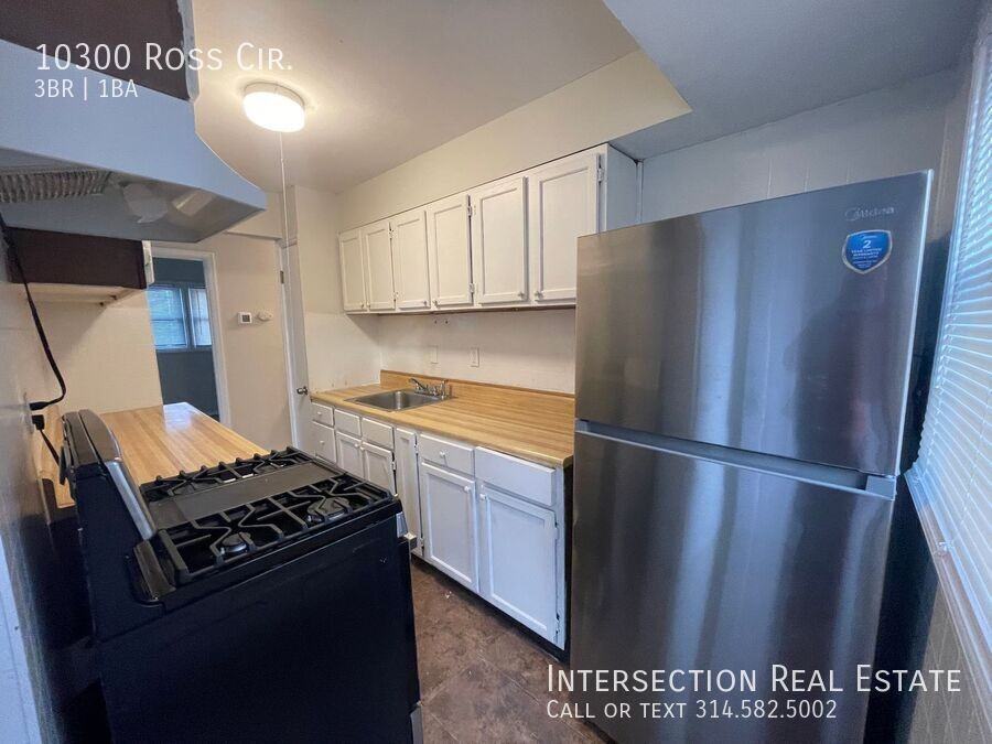 10300 Ross Cir - Photo 7 of 17