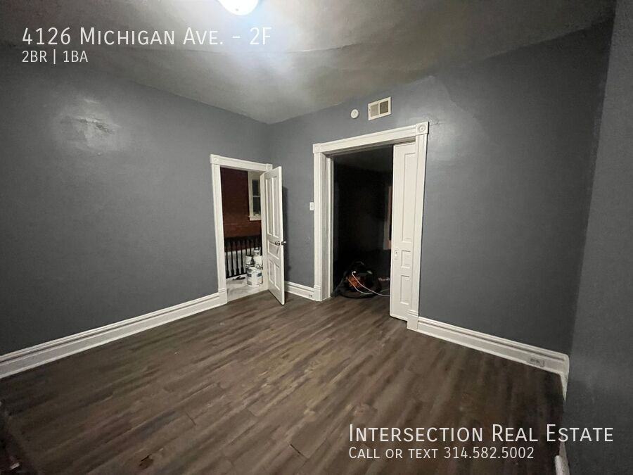 4126 Michigan Ave #2F - Photo 3 of 13