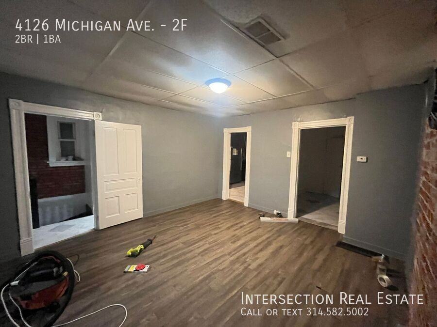 4126 Michigan Ave #2F - Photo 4 of 13