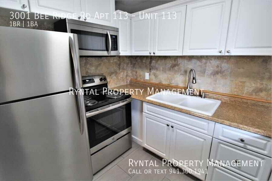 3001 Bee Ridge Rd Apt 113 #113 - Photo 2 of 18