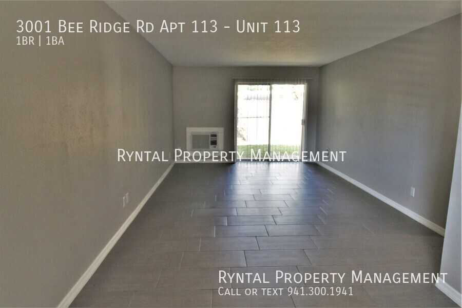 3001 Bee Ridge Rd Apt 113 #113 - Photo 4 of 18