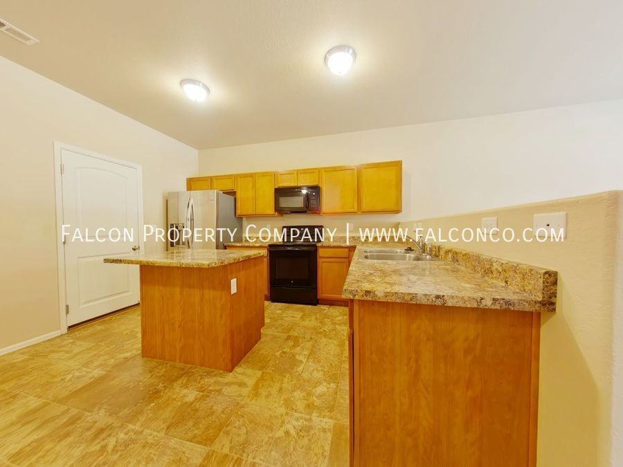 7555 Red Creek Vw - Photo 4 of 15