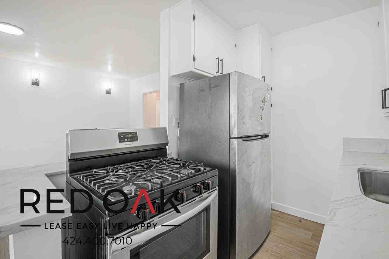 6303 Cherry Ave #6 - Photo 7 of 18