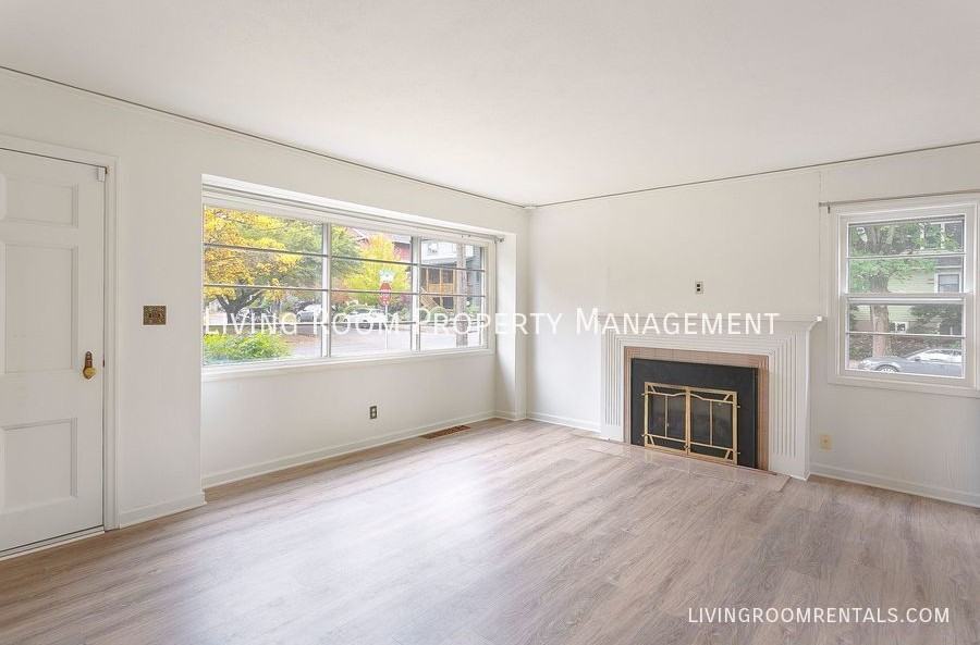 3010 Se 36th Ave - Photo 2 of 20