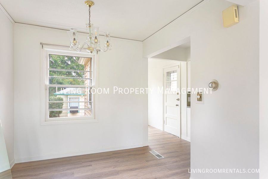 3010 Se 36th Ave - Photo 7 of 20