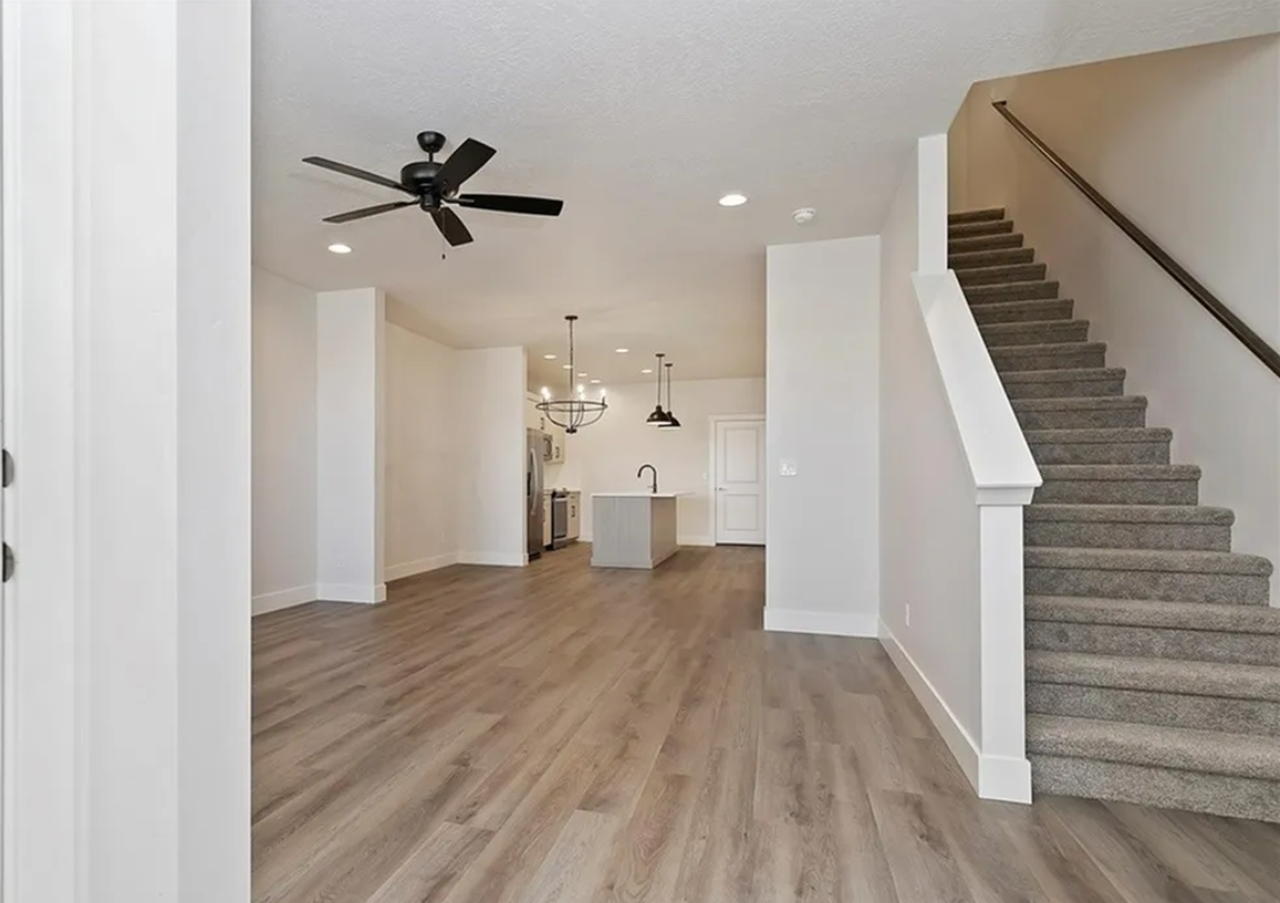 Pine 43 - Photo 2 of 16