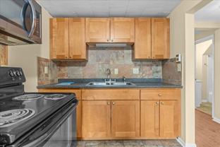 365 Saint Paul St - Photo 1 of 1