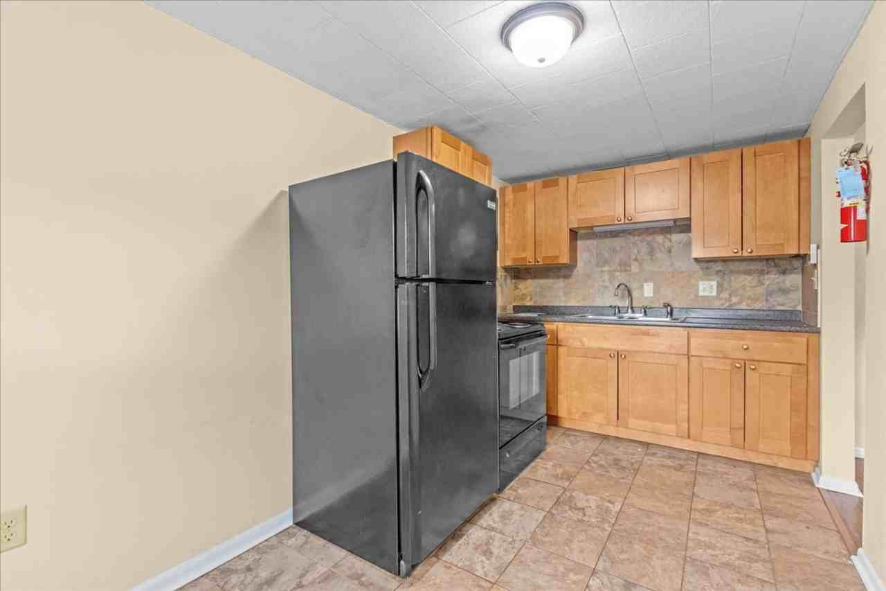 365 Saint Paul St - Photo 2 of 14