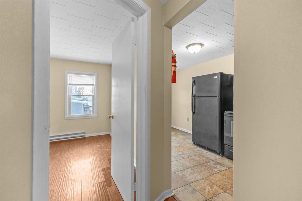 365 Saint Paul St - Photo 4 of 14