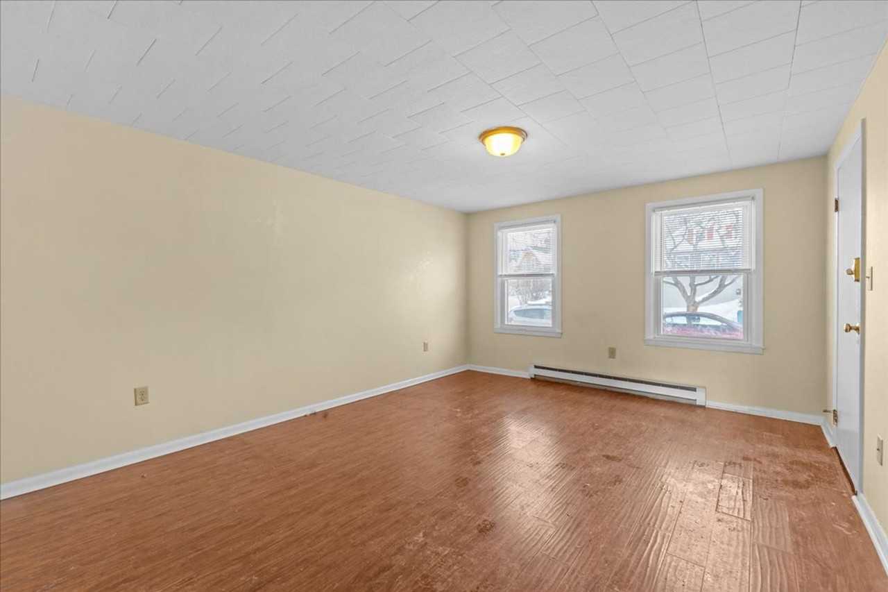 365 Saint Paul St - Photo 7 of 14