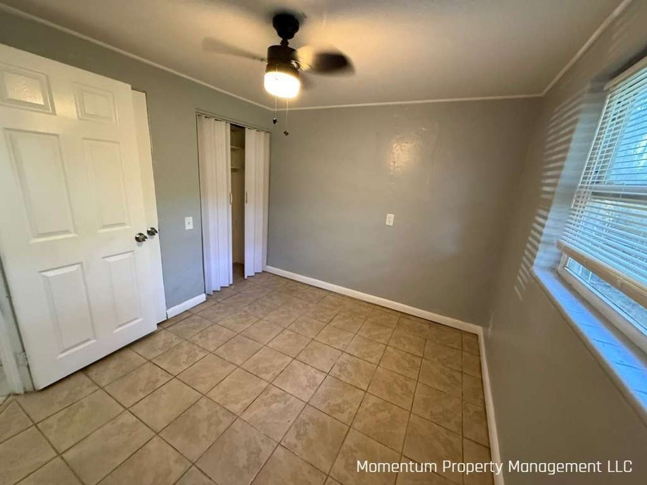 605 S 70th St #A - Photo 5 of 7