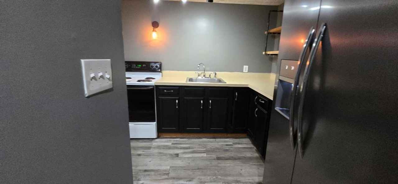 69 Trinity Place - Photo 7 of 17